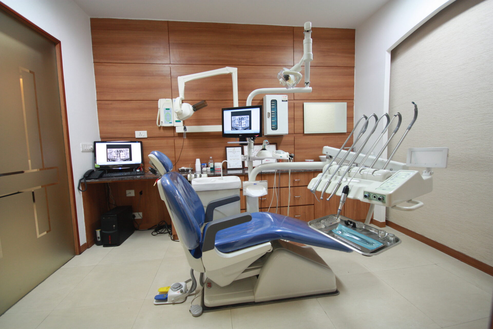 Best Dental Clinic In Delhi