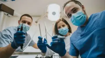 Choosing The Right Dental Professional Blog Thumbnail