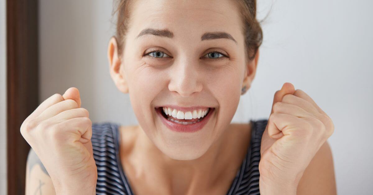 Why Do Dentists Use Ceramic Veneers for Smile Design?